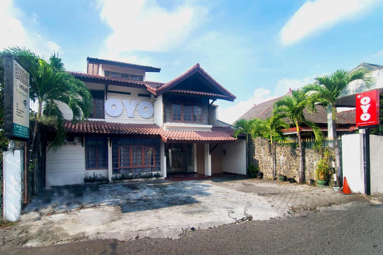 Oyo 201 Emdi House Timoho Hotell Yogyakarta Exteriör bild